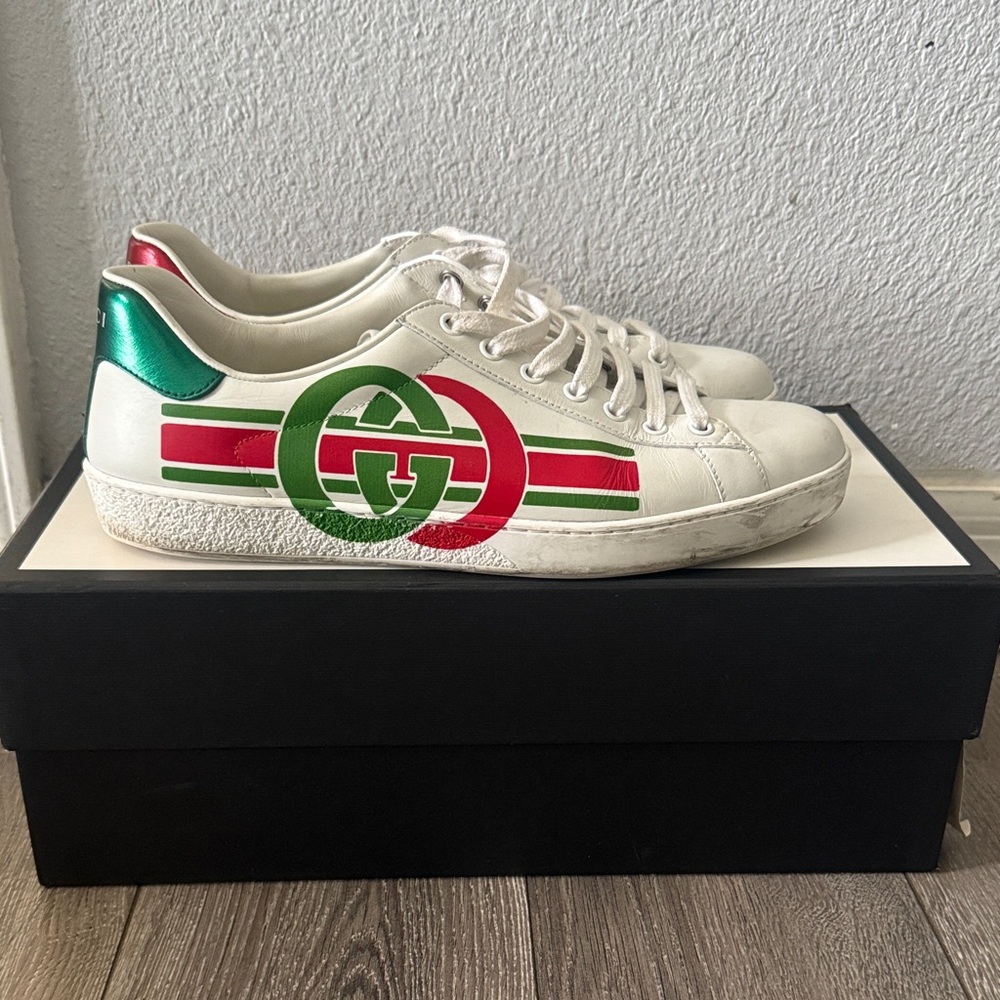 Gucci Ace White Sneakers with Green and Red Stripes